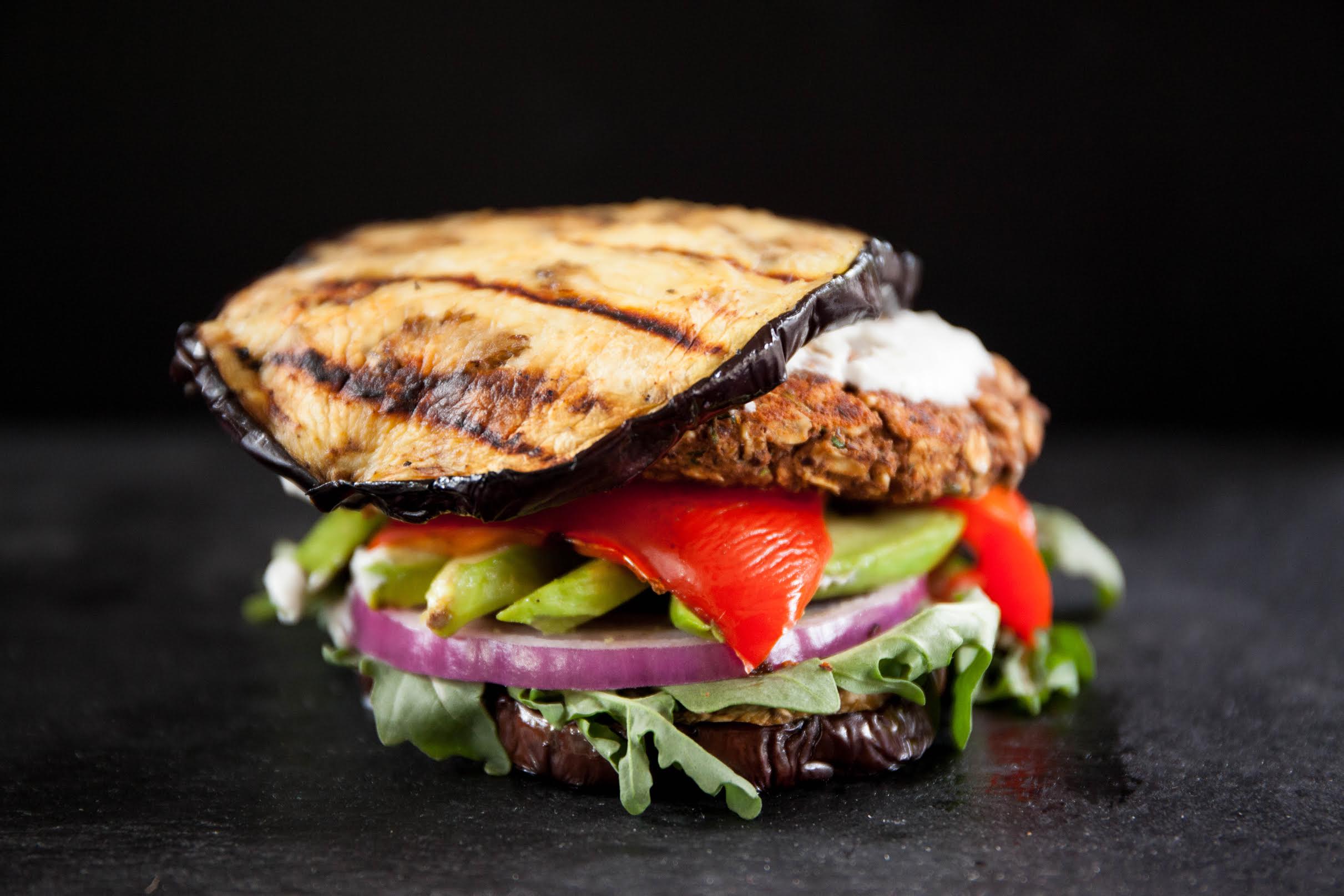 🍔 Earthy Burger (Eggplant Bun)